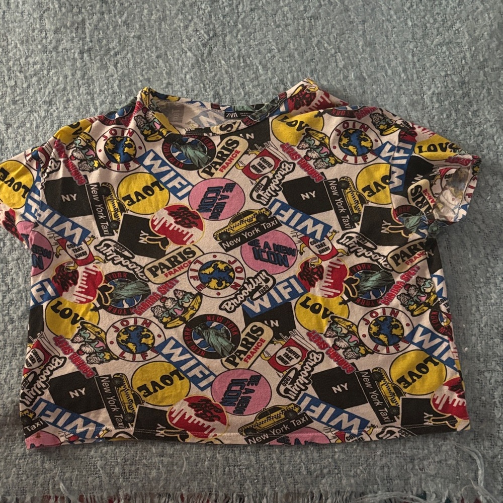 Zara Multicolor Graphic Short Sleeve Tee